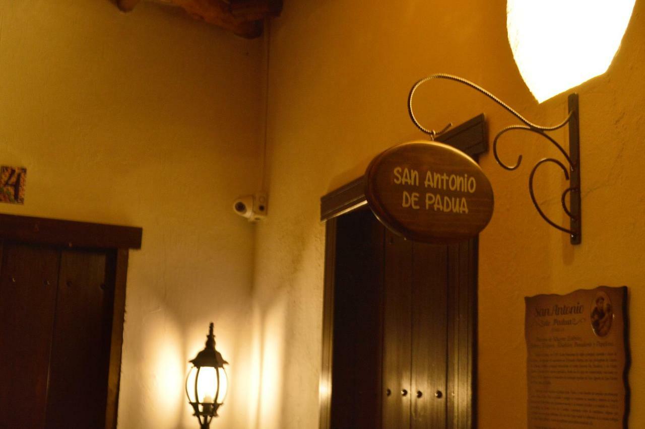 Hotel Casa Claustro De 사포토카 외부 사진